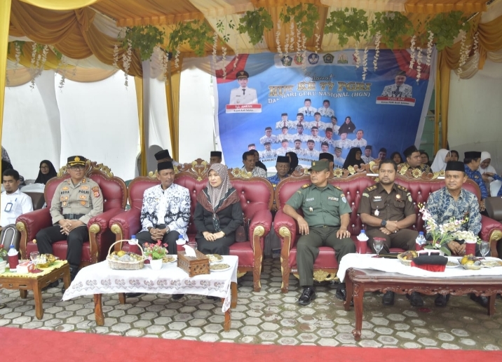 Bupati Tgk Amran Sampaikan Ini di Upacara HUT PGRI ke 77 dan HGN Tahun 2022