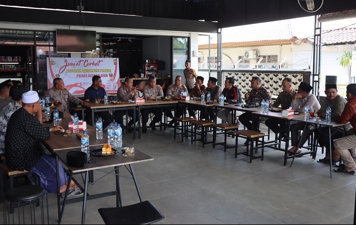 Sambil Ngopi, Waka Polres Aceh Selatan Tampung Curhatan Para Keuchik