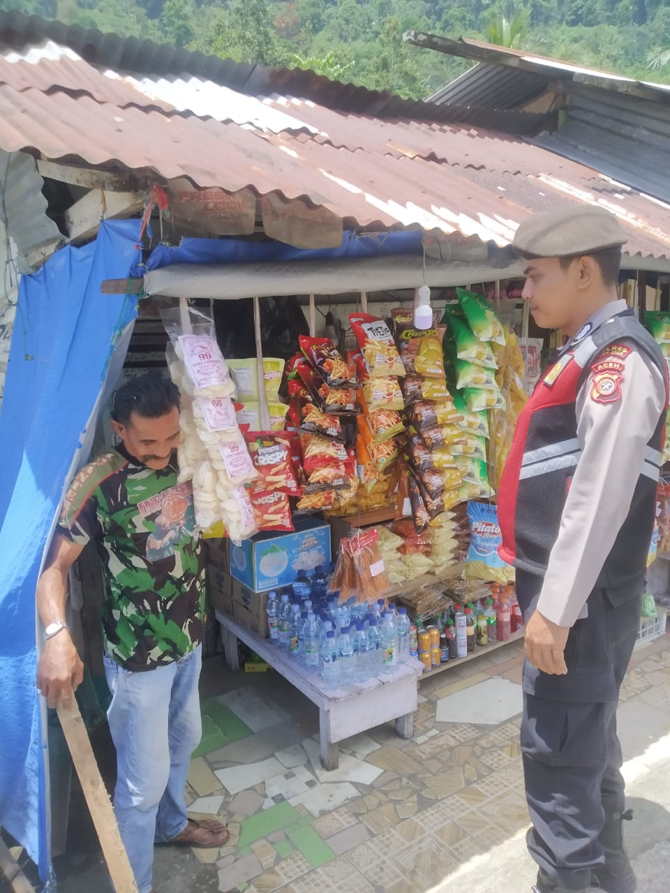 Ciptakan Kamtibmas Aman, Personel Polsek Jaya Rutin Kunjungi Pedagang