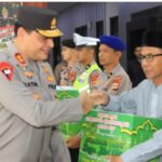 Satker Polda Aceh Terima Bingkisan Lebaran Secara Simbolis Dari Kapolda Aceh