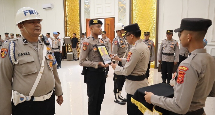 Kapolres Aceh Selatan Pimpin Upacara PTDH