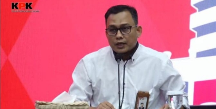 KPK Umumkan Tersangka Dugaan TPPU Perkara Korupsi penerimaan Gratifikasi