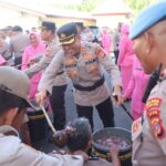 Kapolres Aceh Selatan Pimpin Upacara Kenaikan Pangkat Anggota Polri