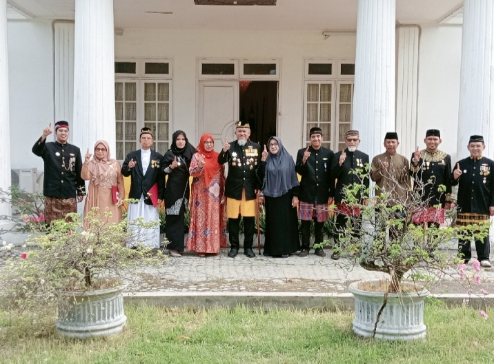Kibarkan Bendera Alam Peudeung Pewaris DiRaja Aceh Darussalam Himbau Persatuan Ummat