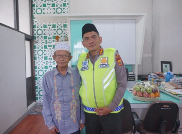 Dirlantas Polda Aceh Sambangi Imam Besar Baiturrahman
