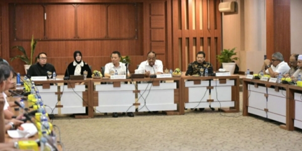 Bahas Persiapan PON XXI/2024 Aceh-Sumut, Pj Gubernur Aceh Lakukan Pertemuan dengan Panitia Besar