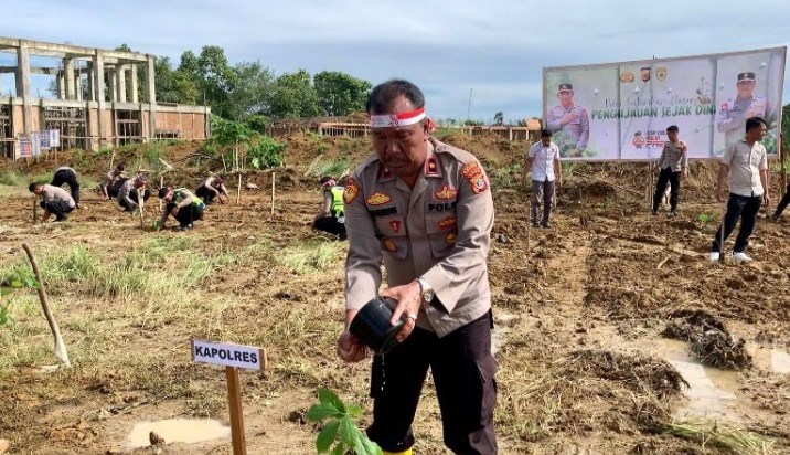 Polri Peduli Penghijauan, Polres Subulussalam Tanam 1140 Bibit Pohon