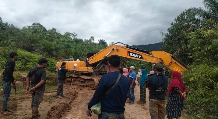 Warga Hadang Penertiban Tambang Emas Illegal di Nagan Raya
