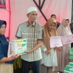 Pemkab Aceh Selatan Salurkan Bansos Barang UEP Kepada Perempuan Kepala Keluarga
