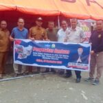 Edi Kamal Serahkan Bantuan Untuk Korban kebakaran di Suka Jaya, Simeulue