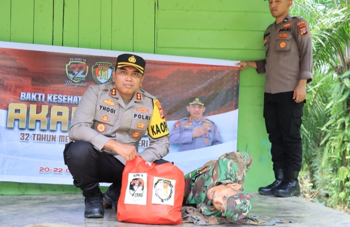 Pemberian Sembako Dalam Rangka Bakti Sosial AKABRI 91