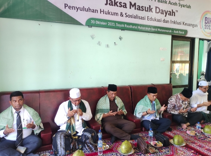 Santri Dayah Raudhatul Mubarakah Darul Munawwarah Diberi Pengenalan Hukum
