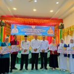 Pemkab Aceh Selatan Serahkan Beasiswa Bagi Mahasiswa Prestasi dan Kurang Mampu TA 2023