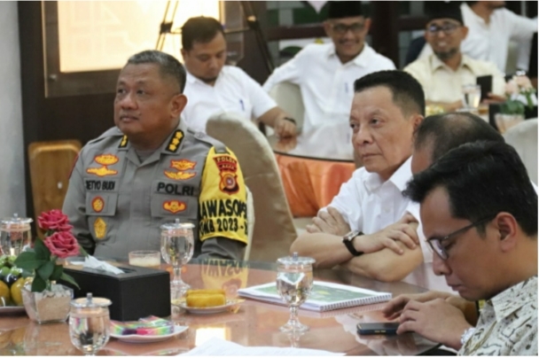 Irwasda Polda Aceh Hadiri Kegiatan Penandatanganan Kontrak Paket Pekerjaan Venue PON XXI