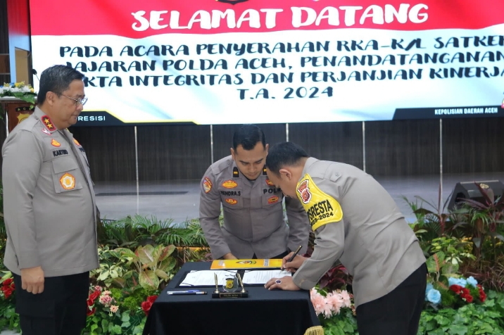 Kapolda Aceh Pimpin Penandatanganan Pakta Integritas dan Penyerahan RKA 2024