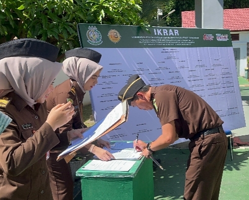 Kejari dan Cabjari Aceh Selatan Gelar Apel Penandatanganan Pakta Integritas Menuju WBK dan WBBM