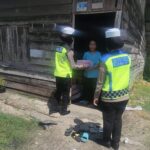 Jumat Berkah, Sat Lantas Polres Subulussalam Bagikan Kebahagiaan dan Sampaikan Pesan Lalulintas