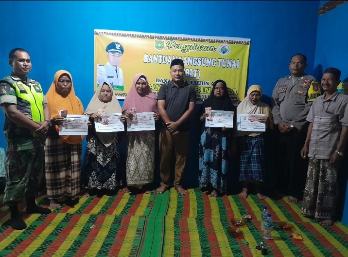 Polsek Rundeng Dampingi Penyaluran Bantuan Langsung Tunai Dana Desa