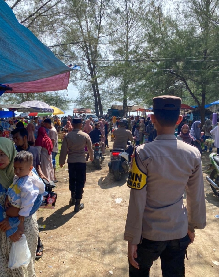 Jelang Ramadhan, Polsek Bakongan Timur intensifkan Patroli Tempat Wisata Pantai
