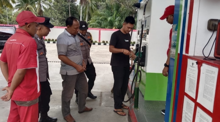 Hindari Kecurangan Pengisian BBM, Polsek Pasieraja Cek dan Monitoring SPBU