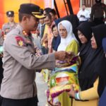 Polres Aceh Selatan Salurkan Zakat Fitrah Untuk Warga yang Berhak Menerima