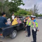 Petugas Operasi Ketupat Seulawah Di Pelabuhan Ulee Lheue Sangat Humanis Beri Imbauan Kepada Masyarakat