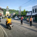 Sat Samapta Polres Aceh Selatan Aktif Lakukan Strong Point Pagi Demi Kelancaran Lalu Lintas