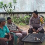 Selalu Aktif Jaga Silaturahmi, Bhabinkamtibmas Polsek Labuhanhaji Sambangi Warga Binaan