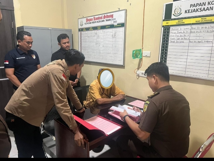 Unit PPA Satreskrim Polres Aceh Jaya Limpahkan Tersangka dan BB Kasus Jarimah Pemerkosaan dan Pelecehan Seksual ke Kejaksaan