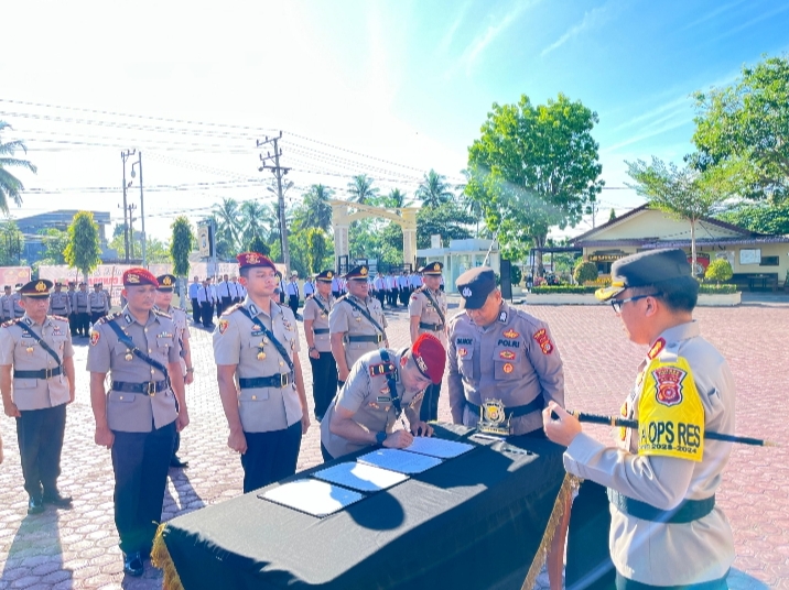 Kapolres Aceh Timur Pimpin Serah Terima Jabatan Tiga Kasat dan Empat Kapolsek