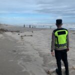 Patroli di Tempat Wisata Kuala Nisero, Aceh Jaya: Masyarakat Diimbau Untuk Hindari Berenang