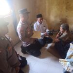 Peduli Kemanusiaan, Kapolsek Kluet Utara Salurkan Paket Bahan Pokok untuk Lansia dan Warga Kurang Mampu