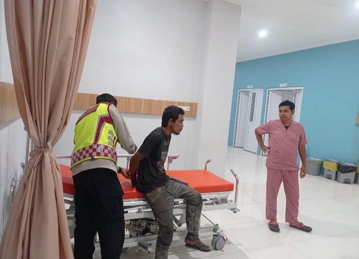 Personel Polsek Krueng Sabee Mengamankan ODGJ yang Tidak Memiliki Identitas