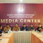 Pemkab Aceh Selatan Menyerahkan Dokumen Teknokratik RPJMD 2025-2029 dan RPJPD periode 2025-2045 ke KIP Aceh Selatan