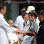 Presiden Jokowi Berikan Bonus Kepada Atlet Peraih Medali di Olimpiade XXXIII Paris 2024