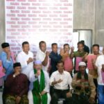 Media Center Mualem Kukuhkan dan Bagikan SK di 24 Kecamatan Aceh Timur