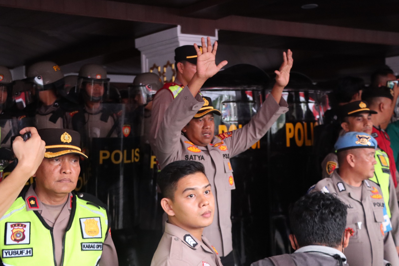Polda Aceh Amankan Unjuk Rasa secara Humanis dan Profesional