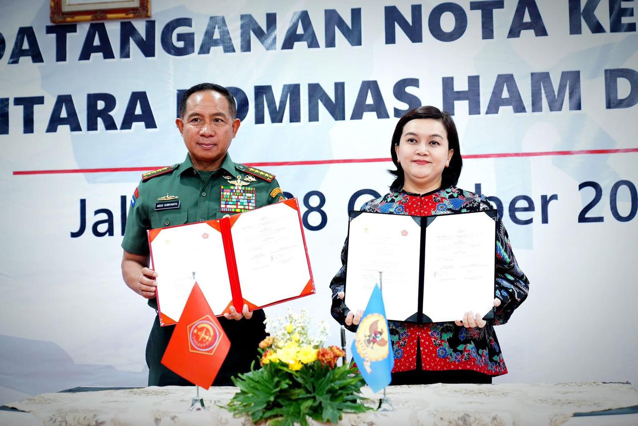 Panglima TNI dan Ketua Komnas HAM Tanda Tangani MoU untuk Peningkatan Kerjasama Pemajuan dan Perlindungan HAM
