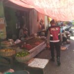 Personil Polsek Jaya Himbau Masyarakat untuk Menjaga Keamanan dan Ketertiban di Pasar