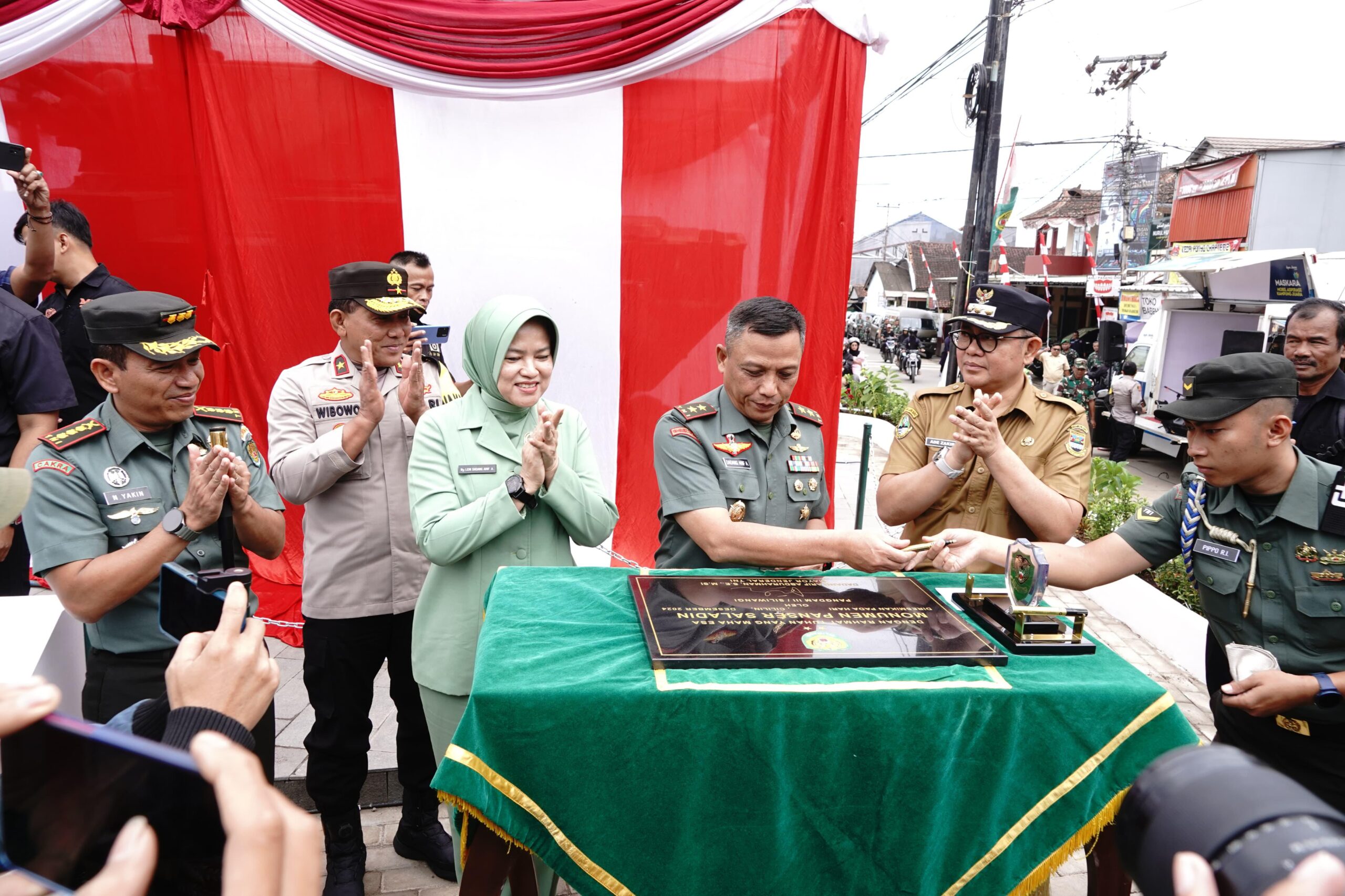 Wakapolda Jabar Hadiri Peresmian Monumen Panser Saladin oleh Pangdam III/Siliwangi