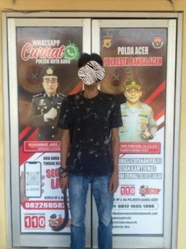 Keluarga Serahkan Pelaku Pembacokan di Kuta Baro Pada Polisi