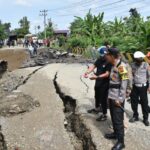 Quick Respon Kapolres Bireuen Bersama Stakeholder terkait Turun Langsung Kelokasi Jalan Longsor