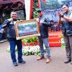 Panglima TNI Berikan Bantuan Sosial Kepada Anak-Anak Yatim Piatu di Bumi Marinir Cilandak