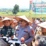 Kapolda Aceh bersama Forkopimda Tanam Satu Juta Hektar Jagung secara Serentak