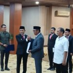 Wagub Aceh Serahkan SK PLT Sekda Aceh Serta Lantik 47 ASN Tenaga Fungsional