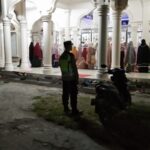 Polsek Kluet Timur Intensifkan Pengamanan Sholat Tarawih, Jaga Keamanan dan Kenyamanan Masyarakat