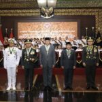 Panglima TNI Sematkan Bintang Yudha Dharma Utama Kepada Menhan RI