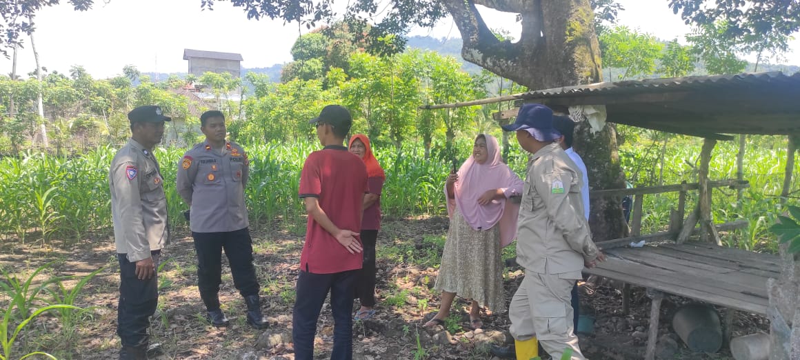 Kapolsek Bakongan Timur Sambang ke Masyarakat, Ajak Dukung Ketahanan Pangan Nasional