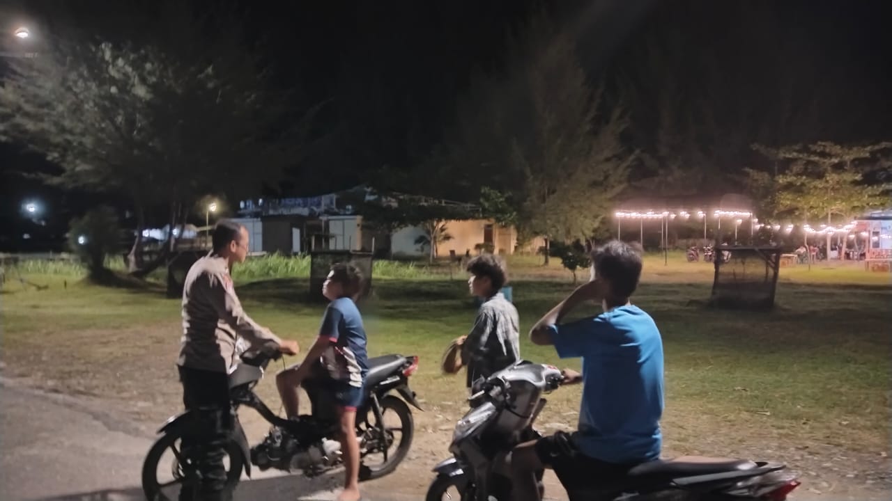 Antisipasi Kenakalan Remaja Dibulan Ramadhan Polsek Tapaktuan Lakukan Patroli Malam Hari