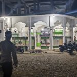 Ciptakan Ramadhan Kondusif, Personil Polsek Kluet Selatan lakukan Pengamanan Sholat Tarawih